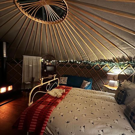 Sunbank Yurt Hotel Llangollen Bagian luar foto