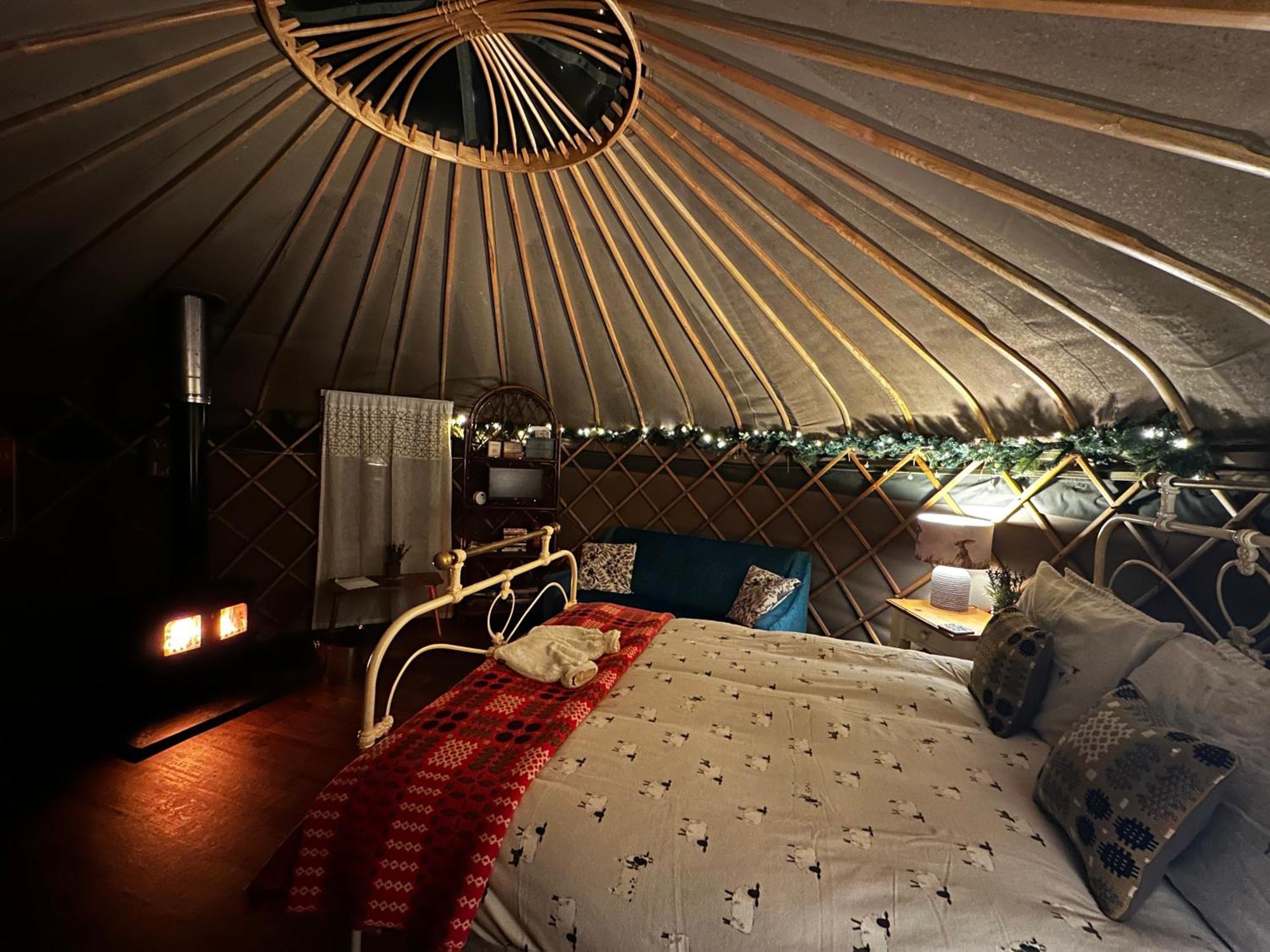 Sunbank Yurt Hotel Llangollen Bagian luar foto
